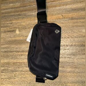 Lululemon Everywhere Belt Bag | NWT